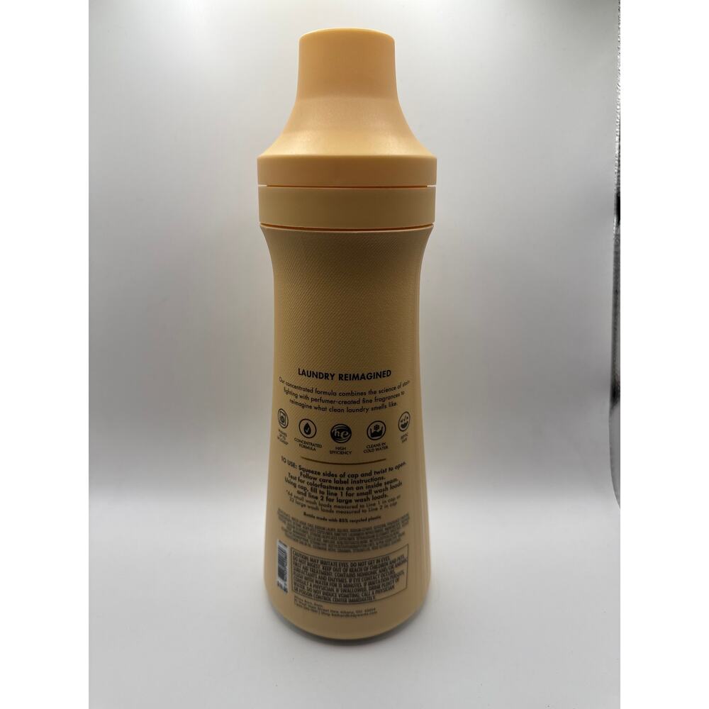 NEW Bath & Body Works Vanilla Suede - Fabric Care Detergent - Picture 2 of 3